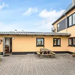 Apartman 4 Person In Strand-by Traum
